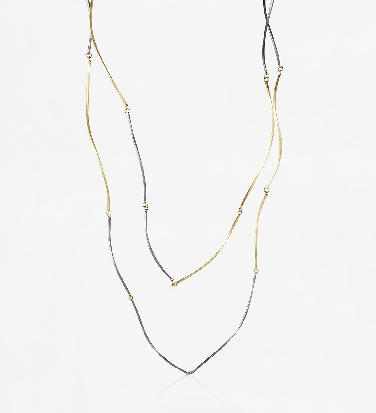18k gold and titanium necklace Pinassa 126cm