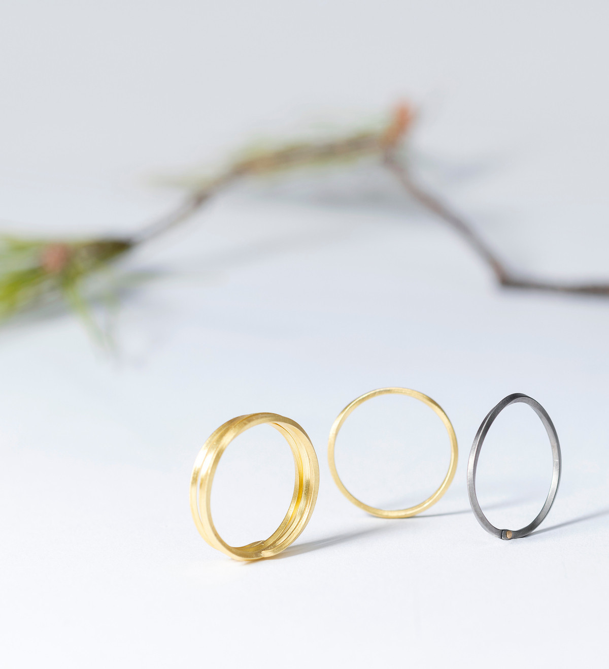 18k gold & titanium ring Pinassa 18k gold & titanium ring Pinassa