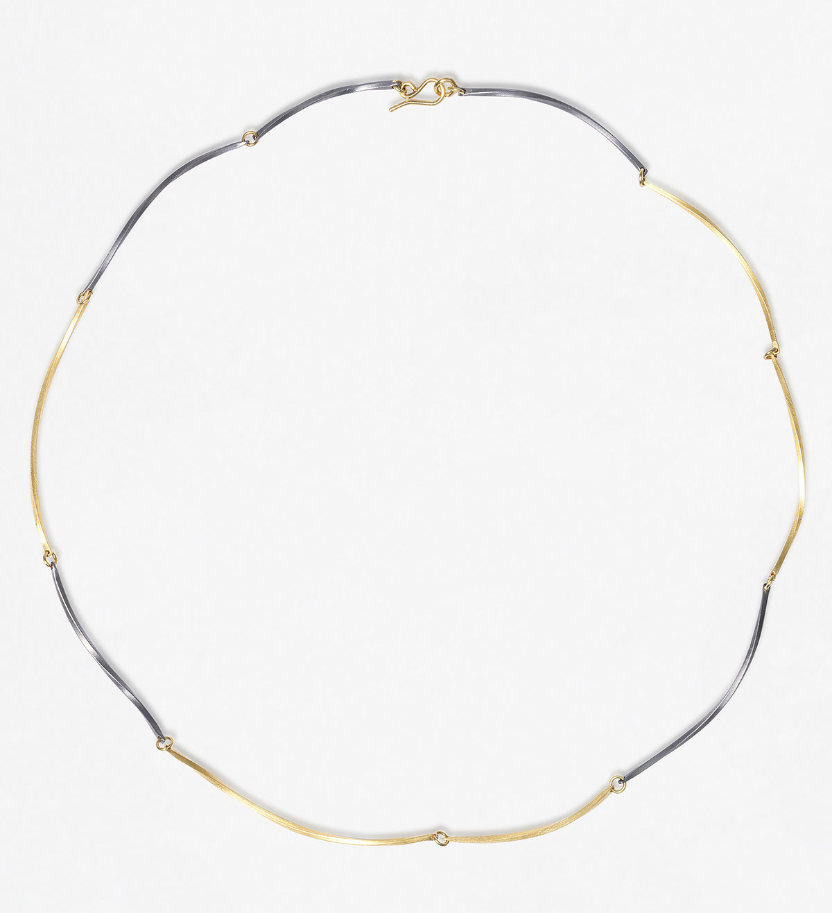 18k gold and titanium necklace Pinassa 43.5cm